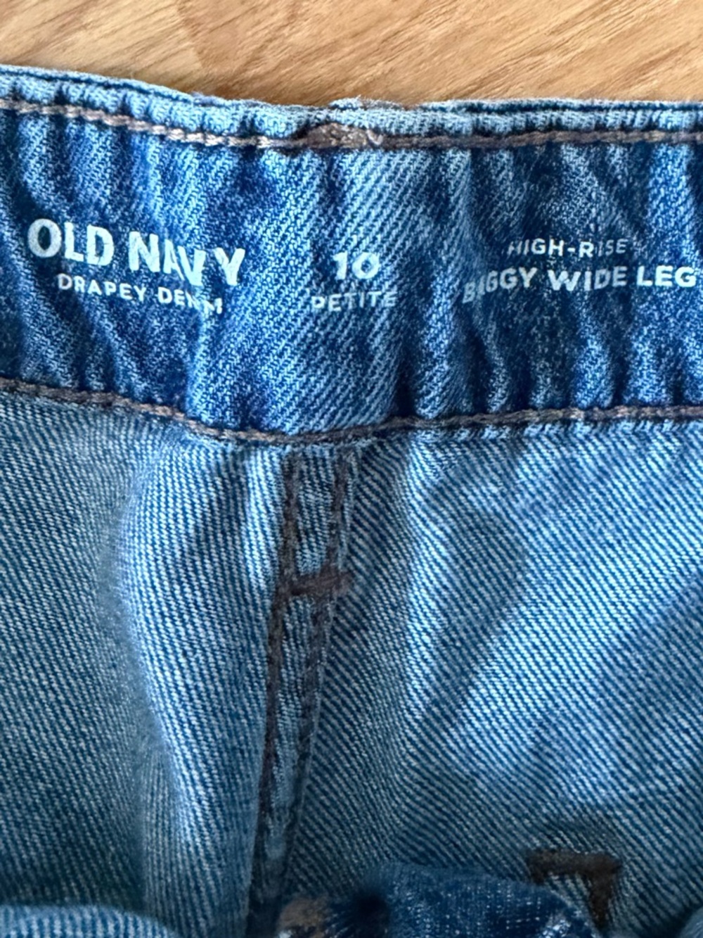 Old Navy Baggy,High-Rise,Wide Leg, crop -Blue Jeans-patch pockets- women Sz P 10 - Picture 3 of 5